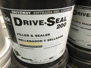 lot 201 image: BLACK JACK DRIVE SEAL 200