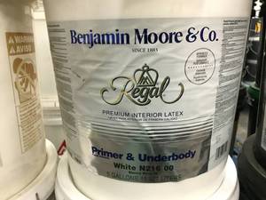 lot 204 image: BENJAMIN MOORE PRIMER INTERIOR LATEX PAINT