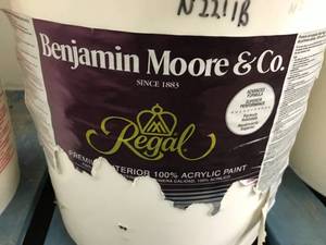 lot 222 image: BENJAMIN MOORE INTERIOR ACRYLIC PAINT
