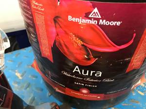 lot 232 image: BENJAMIN MOORE AURA SATIN FINISH