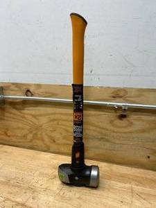 FISKARS Pro IsoCore 8 lb Sledge Hammer (24)