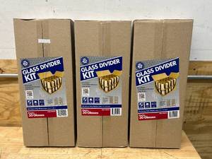 PRATT RETAIL SPECIALTIES Lot of 3- Glass Divider Kits