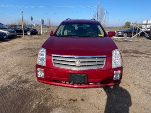 lot 3 image: 2004 Cadillac SRX