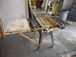 lot 66 image: Craftsman 10 Contractors Tablesaw,...