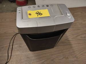 lot 96 image: Heavy Duty Shredder...
