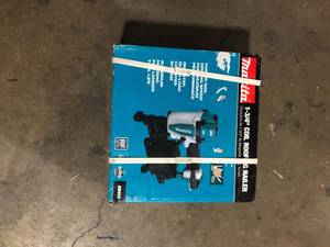 Makita Pneumatic 1-34 in. 15 Degree Coil Roofing Nailer Customer Returns See Pictures