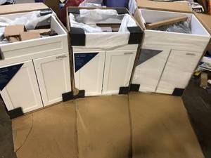 Lot of Assorted Kitchen Cabinets Various Sizes and Conditions Customer Returns See Pictures