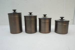 lot 7 image: Canister Set