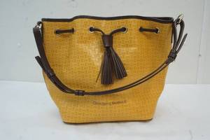 lot 26 image: New Dooney & Bourke Handbag