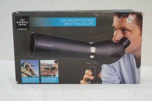 lot 32 image: Spotting Scope