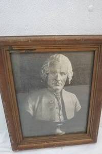 lot 59 image: Vintage Bust Of Man Picture