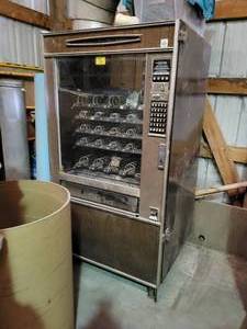 Coin Operated Vending Machine With Key