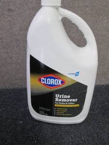 lot 66 image: Case of 4 Gallons Clorox Urine Remo...