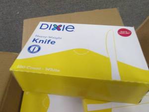 lot 77 image: Dixie Foods DXEKH207 Heavyweight Pl...