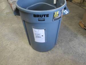 lot 110 image: Rubbermaid Brute Trash Can...