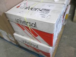 lot 115 image: Case of 2500 Sheets Universal 20 lb...
