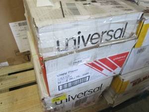lot 117 image: Case of 2500 Sheets Universal 20 lb...