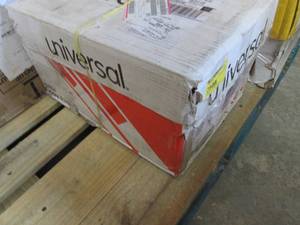 lot 118 image: Case of 2500 Sheets Universal 20 lb...