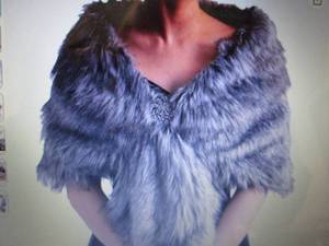 lot 167 image: Evazen Sleeveless Faux Fur Shawl- a...