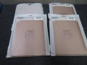 lot 209 image: 4 iPad Rose Gold 2022 Cases...