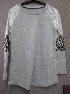 lot 216 image: 5 Small Ladies Long Sleeved Tshirts...