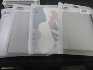 lot 270 image: 4 iPad 10.9 inch 2022 Cases...