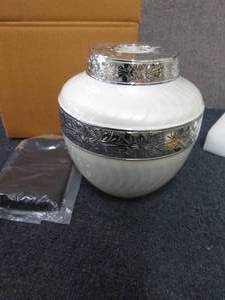 lot 301 image: Urns of dignity-Urns for Human Ashe...