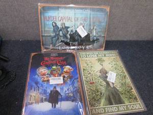 lot 307 image: 3 Metal Dcor Items...