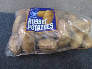 lot 361 image: 10 lbs Russet Potatoes...