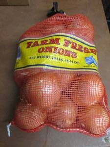 lot 368 image: 10 lbs Farm Fresh Onions...