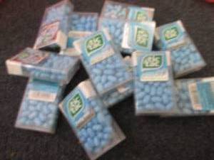 lot 392 image: 12 pks TicTacs...