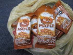 lot 417 image: 12- 1.25 oz pks MapleWalnuts Snack...