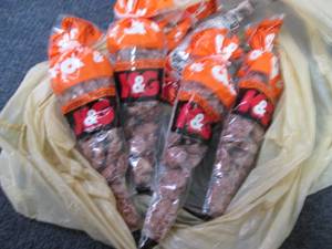 lot 430 image: 6 pks K& G Cinnamon Pecans...
