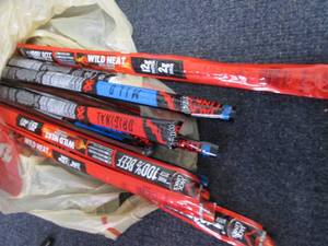 lot 449 image: 12 Assorted Jack Links Beef Snacks...