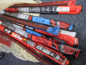 lot 450 image: 12 Assorted Jack Links Beef Snacks...
