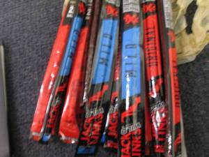 lot 452 image: 12 Assorted Jack Links Beef Snacks...
