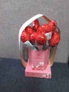 lot 486 image: Chocolatey Rose Bouquet...
