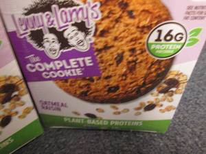 lot 495 image: 2- 12ct 4 oz Lenny & Larrys Comple...