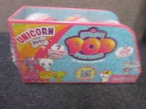 lot 505 image: Pack of 7 Gummy Pop Surprise...