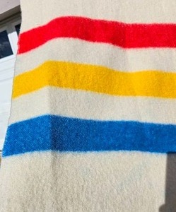 lot 14 image: Vintage Orr Felt & Blanket Company (Ohio Wool) Hudson Bay Pattern