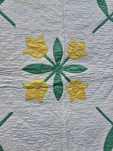 lot 32 image: Vintage Yellow Tulip Block Hand-Stitched Quilt Blanket