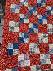 lot 61 image: Vintage RedWhiteBlue Square Block Pattern Vintage Hand-Quilted Blanket