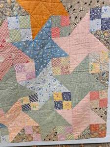 lot 65 image: Vintage Saw Tooth 4-Point Star