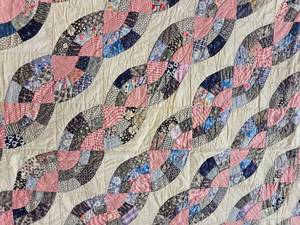lot 67 image: Vintage Snake Trail Patchwork Quilt