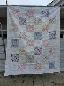 lot 69 image: Vintage MagnoliaStar & Cross Block Hand-Quilted Blanket