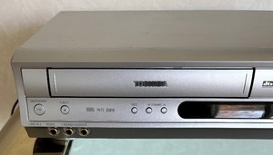 Toshiba DVD and VCR Player Model SD-K2200