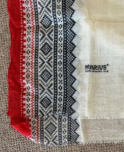 Scarf by Marius