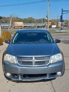 lot 3 image: 2010 DODGE AVENGER RT