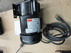 lot 511 image: DAYTON AC MOTOR-LIKE NEW