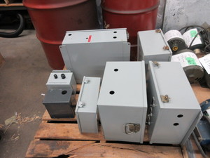 lot 524 image: HOFFMAN ELECTRICAL CONTROL PANEL BOXES